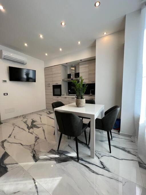 Appartamento Luxury Carrara Mailand Exterior foto